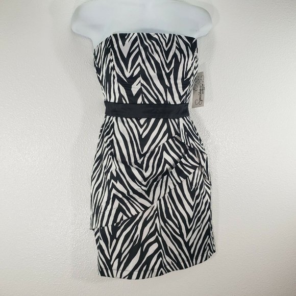 Speechless Dress Size 5 Sheath Peplum Zebra Print - Picture 4 of 8